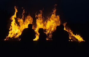 Hexenfeuer oder Besenbrennen in der Walpurgisnacht