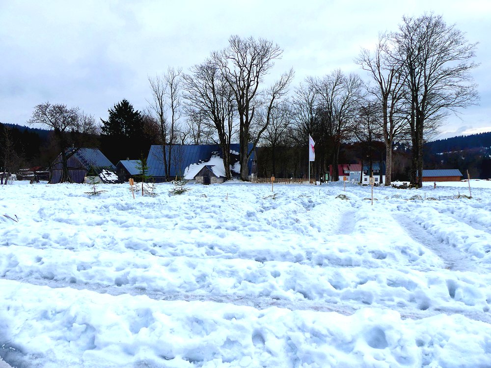 Schneelabyrinth in Grassemann im Fichtelgebirge