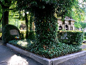 Das Grab von Jean Paul Richter in Bayreuth